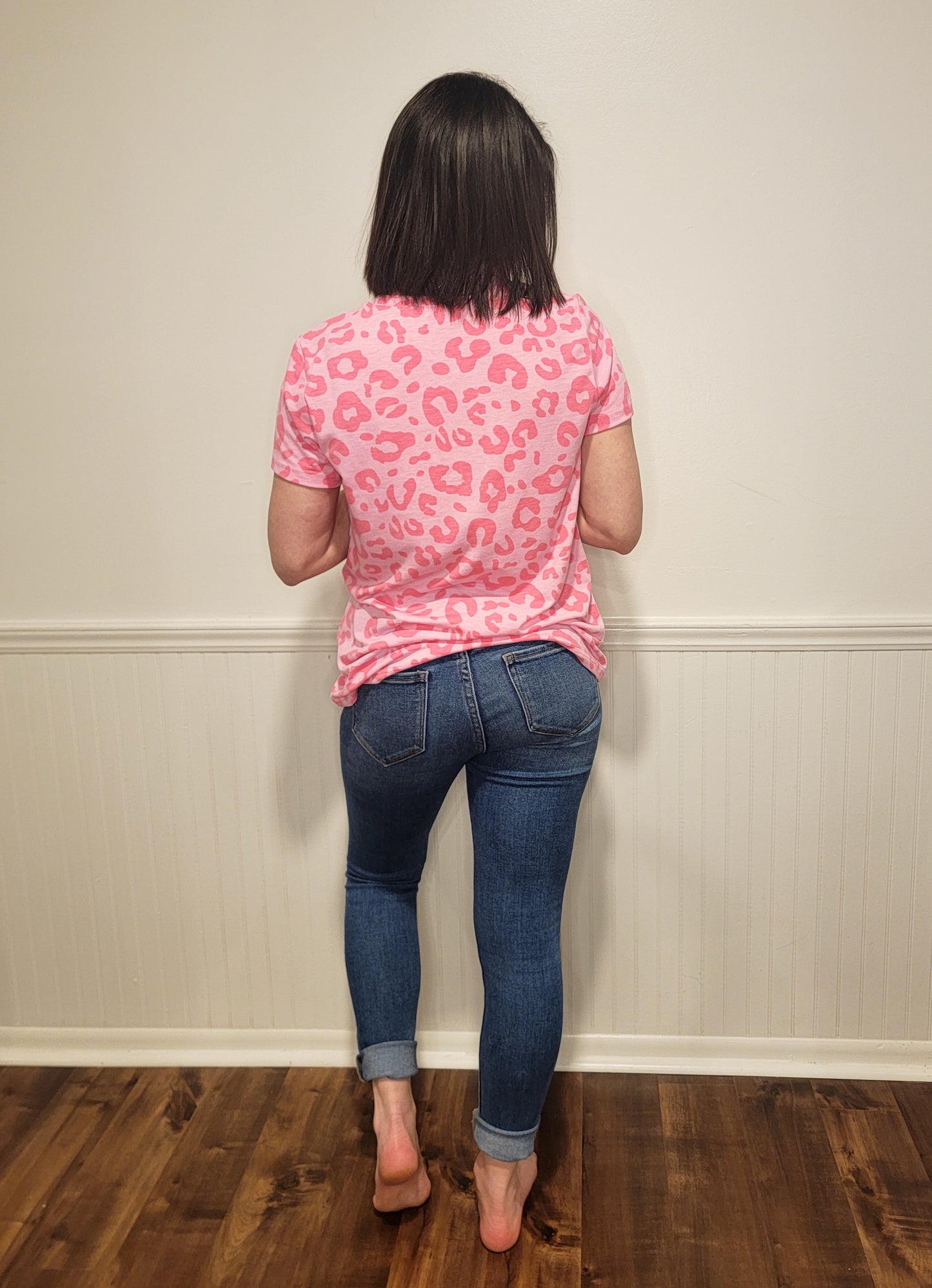 Everyday Leopard Tee in Hot Pink
