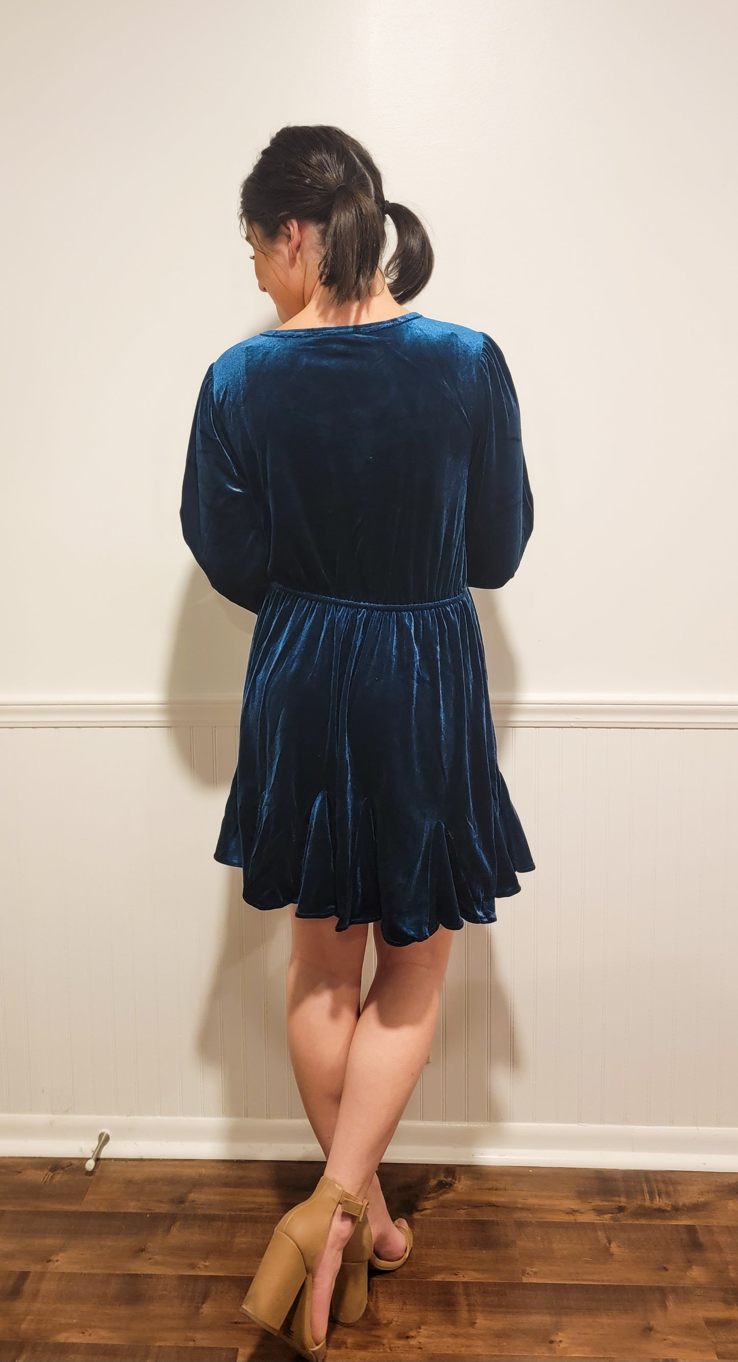 Pure Heart Velvet Dress in Teal